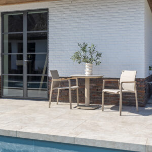 Manolo, blagovaonski stol latte (75×75 cm)