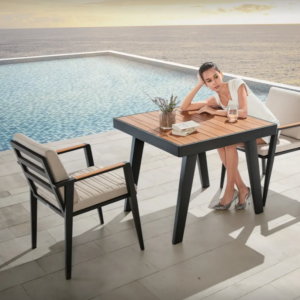 Emoti blagovaonski stol 90×90 cm